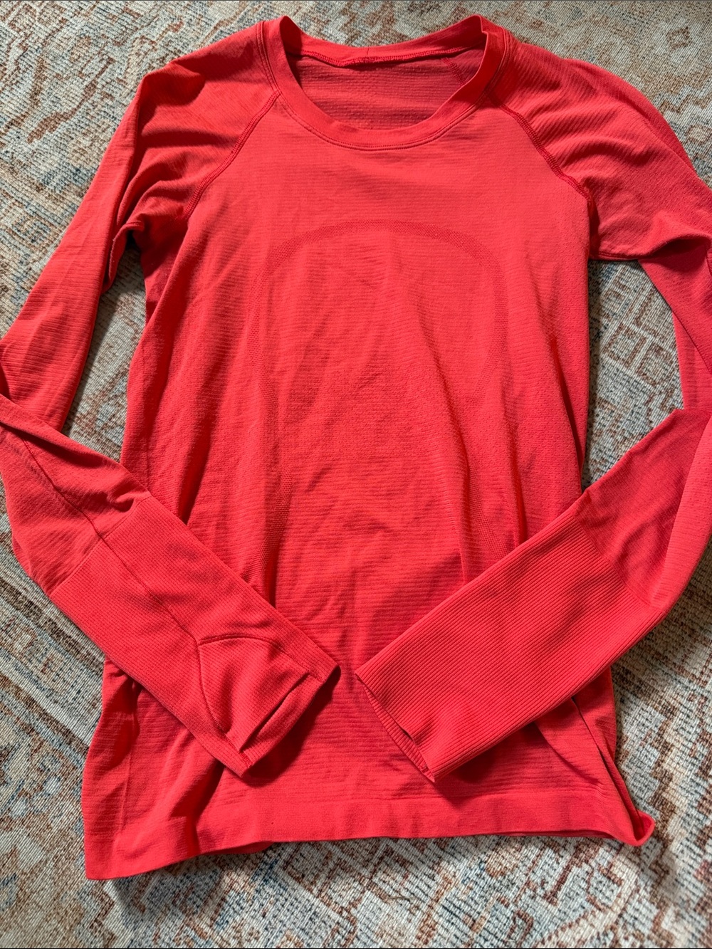 Lululemon Swiftly Tech long sleeve